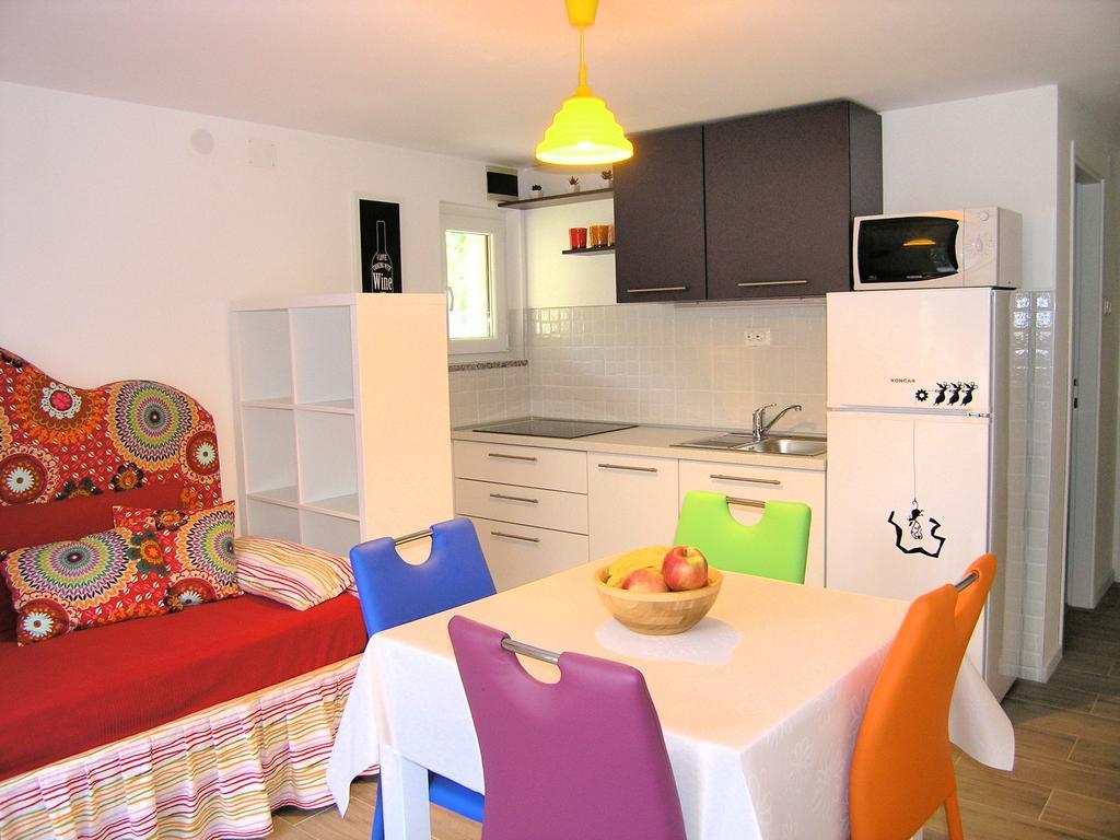 Apartments Ines 크르크 외부 사진